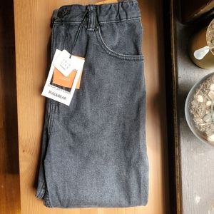 Pull and Bear - Elasticated Waist Mom Jeans